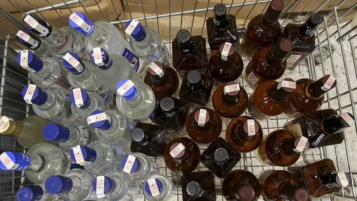 Yeni düzenleme: Etkinliklerde alkol markası kullanımı yasaklanıyor