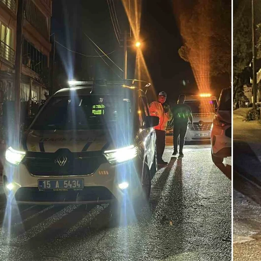 Alkollü Sürücü Park Halindeki Araçlara Çarptı, Yaya Olarak Kaçtı