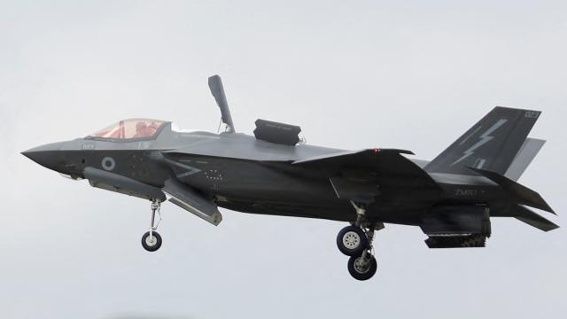 Almanya İlk F-35 Savaş Uçağını ABD'de Teslim Aldı