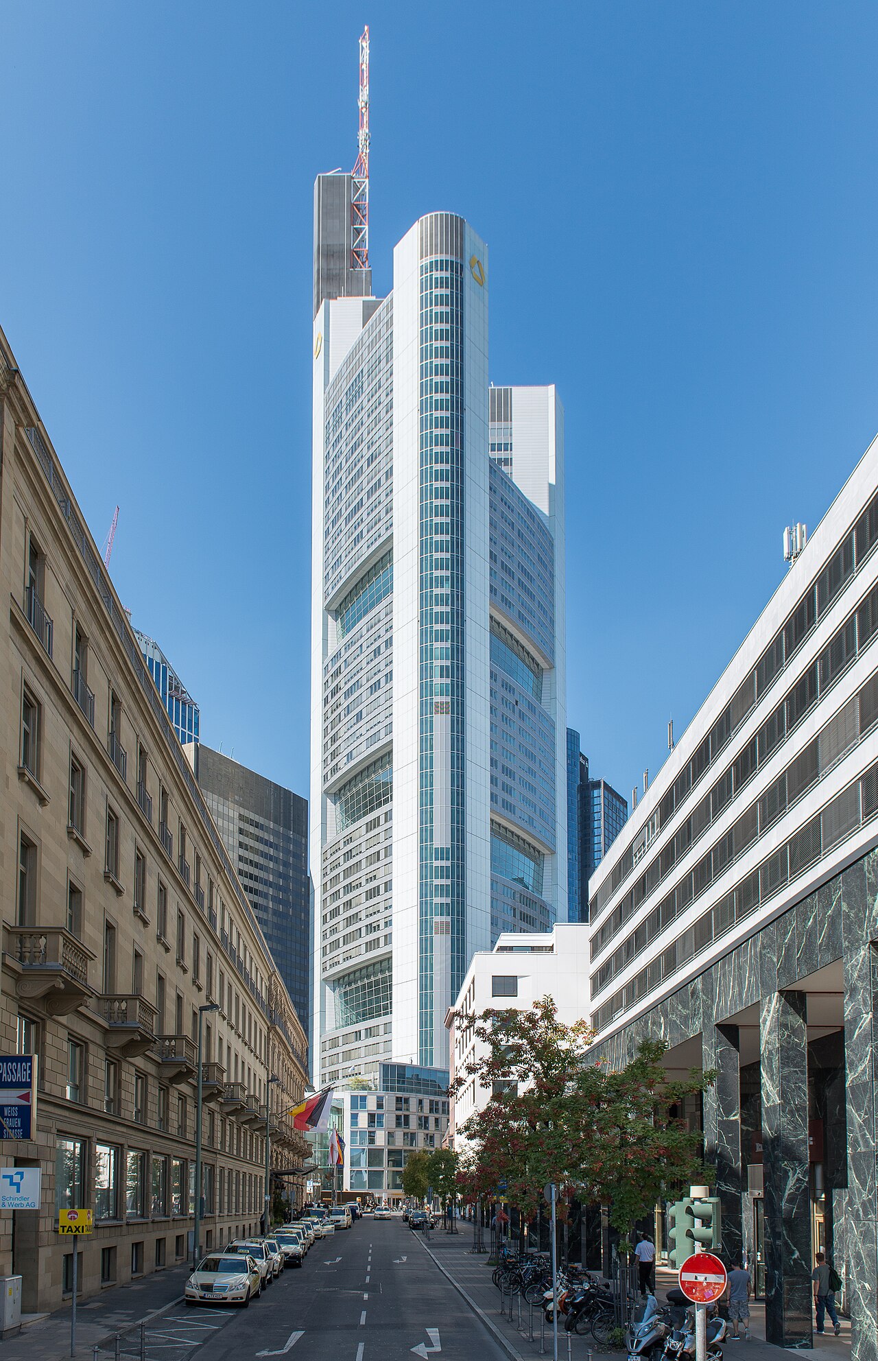 Almanya'dan UniCredit'in Commerzbank hamlesine resmi ret