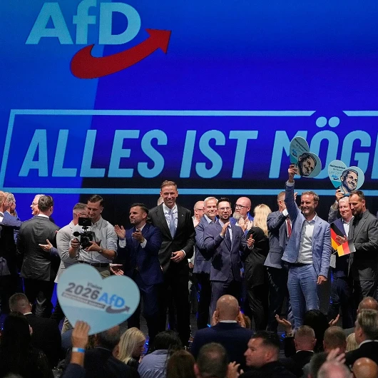 Almanya'da AfD Zaferi: Nazizm Geri mi Dönüyor