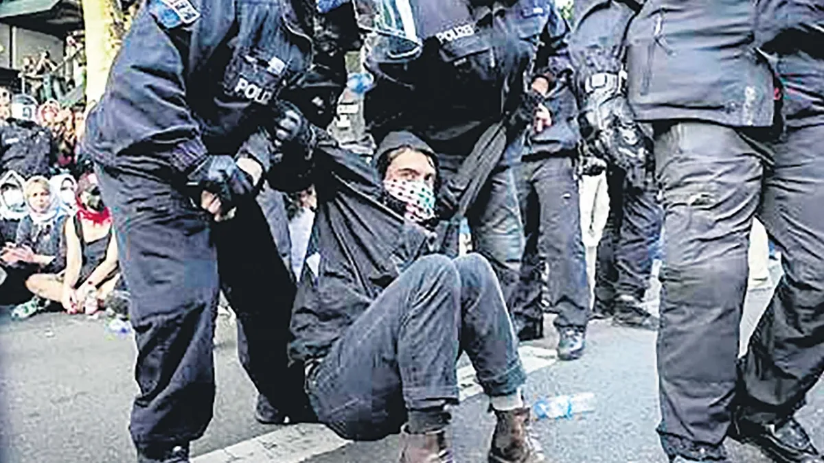 Almanya'da Sosyal Medyada Liderleri Eleştirenlere Gözaltı: İfade Özgürlüğü Krizde