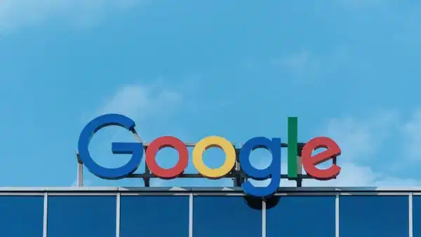 Alphabet, yapay zeka yatırımları için 80 milyar dolar toplayacak
