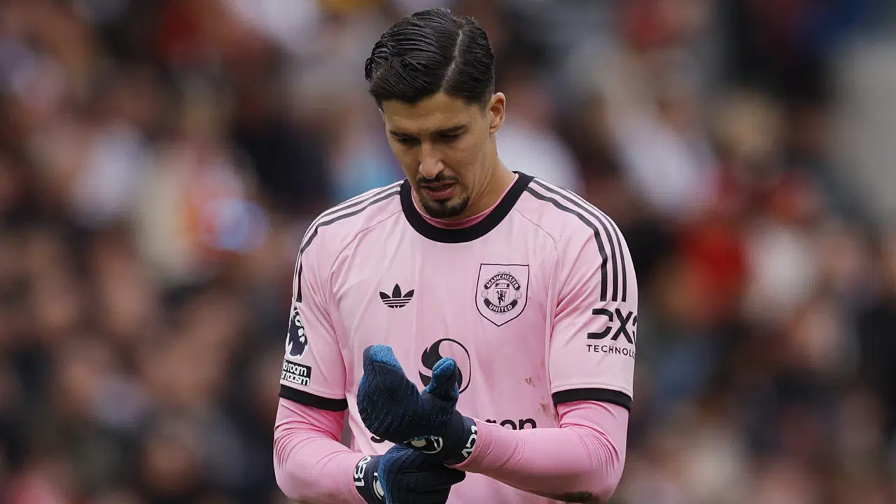 Altay Bayındır: Manchester United'da Kalmak İstiyorum