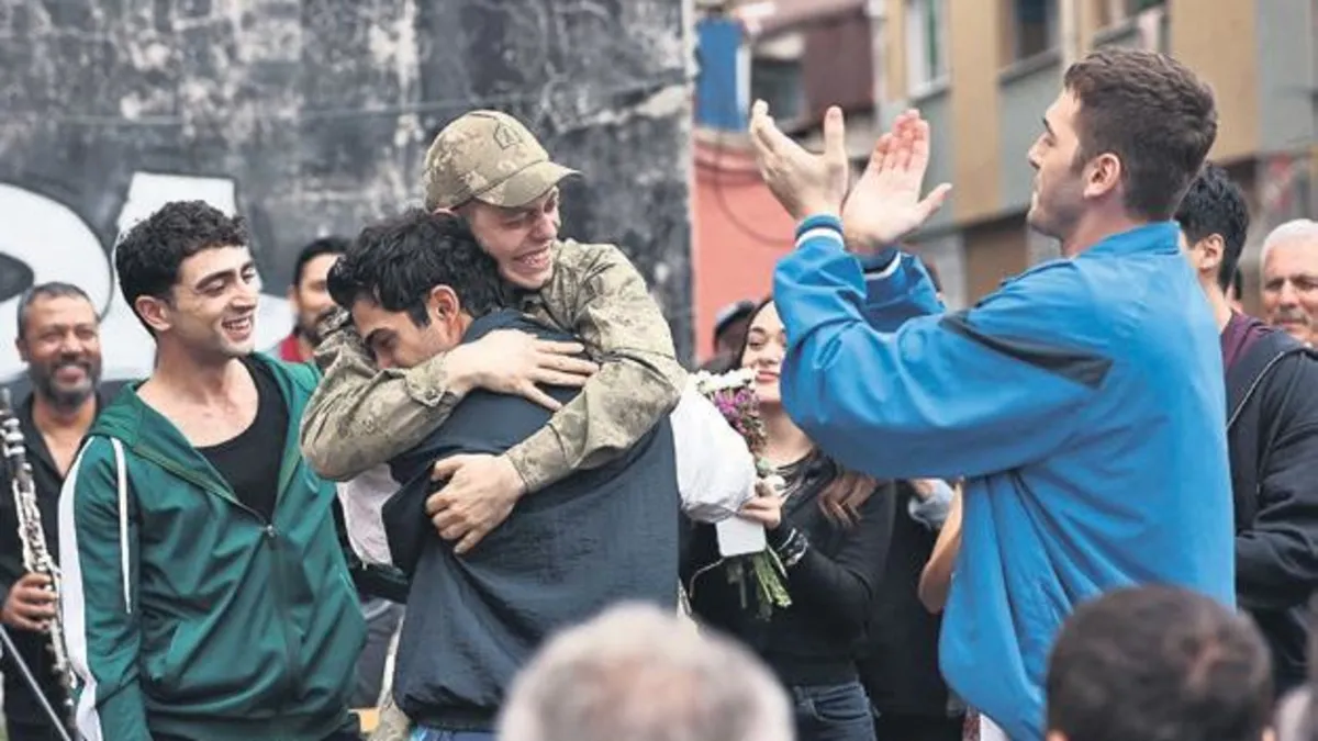Altı Üstü İstanbul: Aynı Şehrin İki Farklı Yüzü