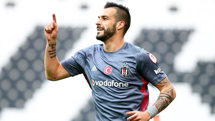 Alvaro Negredo'dan Beşiktaş itirafı: 'Gözüm kapalı giderim