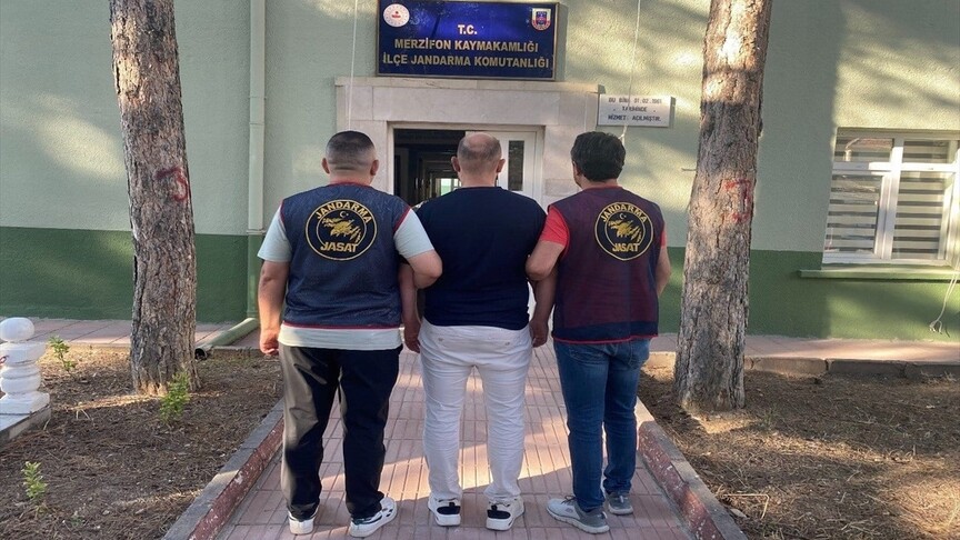 Amasya'da Interpol'ün Kırmızı Bültenle Aradığı Zanlı Yakalandı