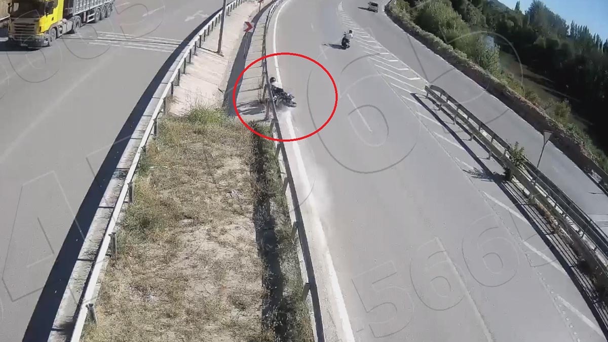 Amasya'da Motosiklet Kazası: 18 Yaşındaki Irak Uyruklu Genç Hayatını Kaybetti