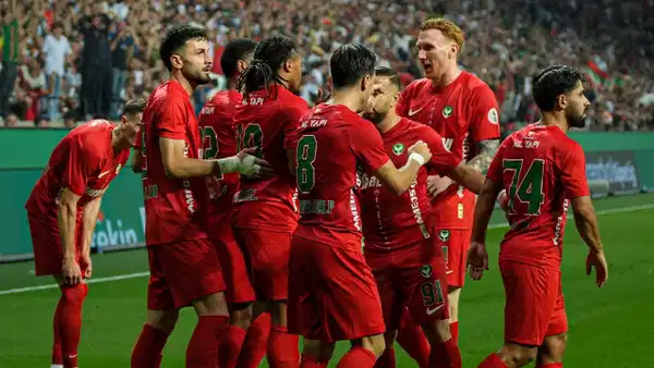 Amed Sportif, Başakşehir'i 5-0 Yıktı: Süper Lig'de Tarihi Fark