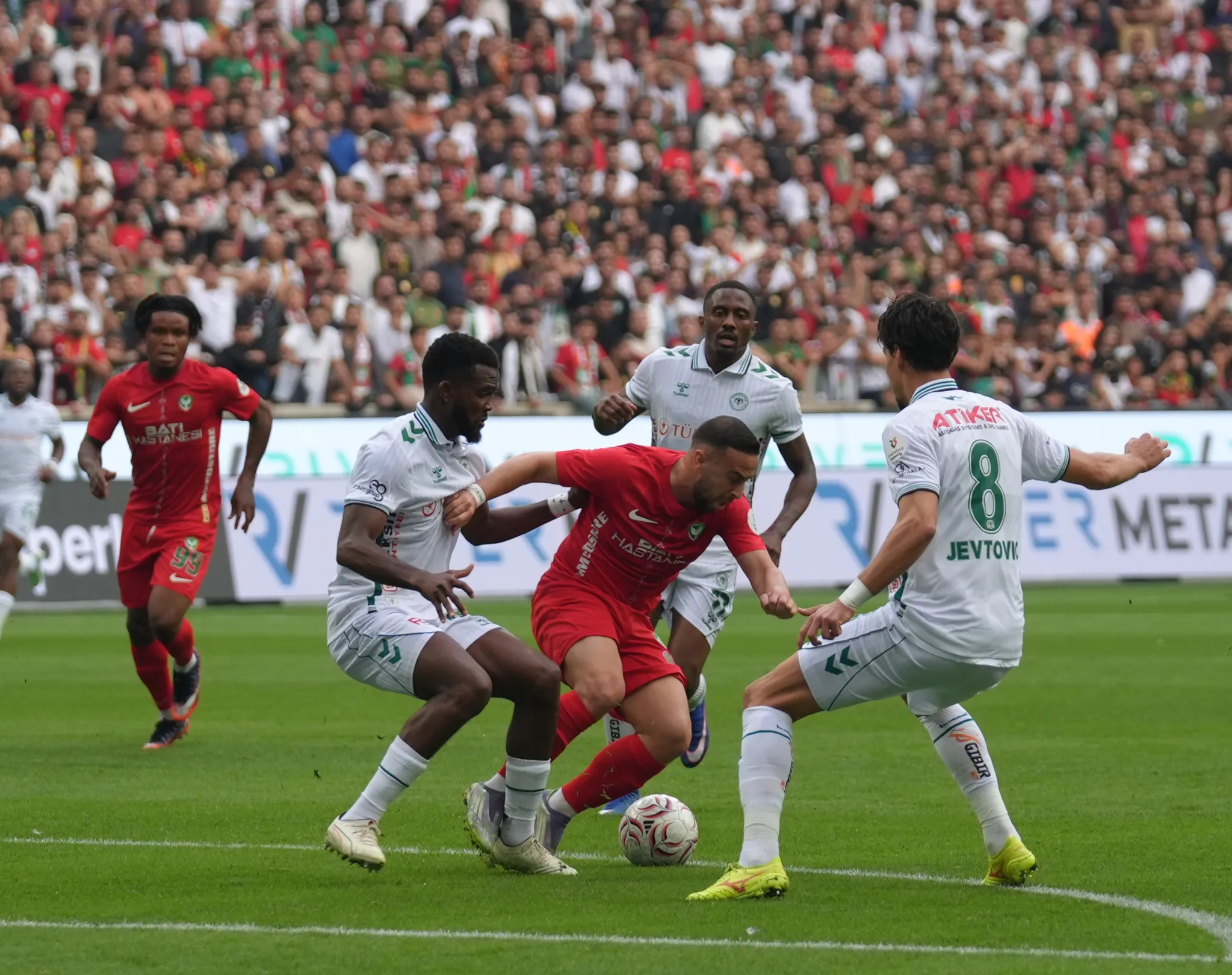 Amed Sportif, Diagne'nin 86. Dakika Golüyle Konyaspor'u Devirdi