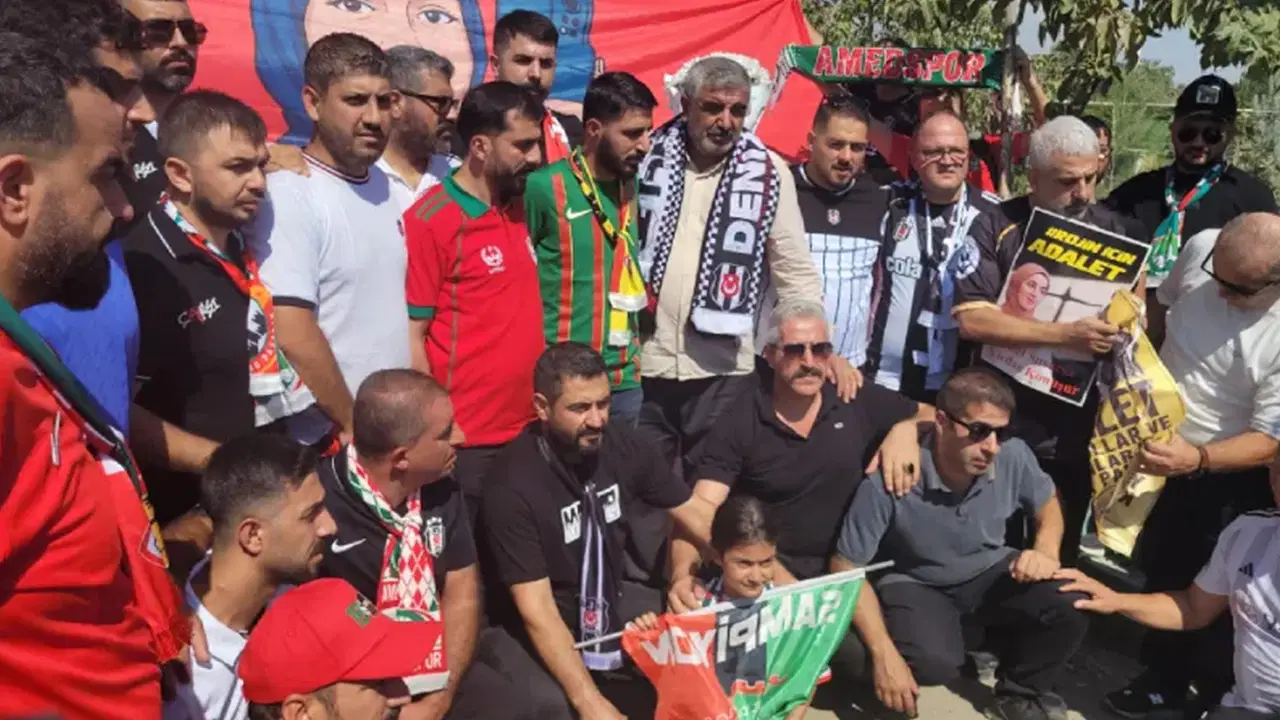 Amedspor ve Beşiktaş Taraftarları Narin Güran ve Rojin Kabaiş'in Mezarlarını Ziyaret Etti
