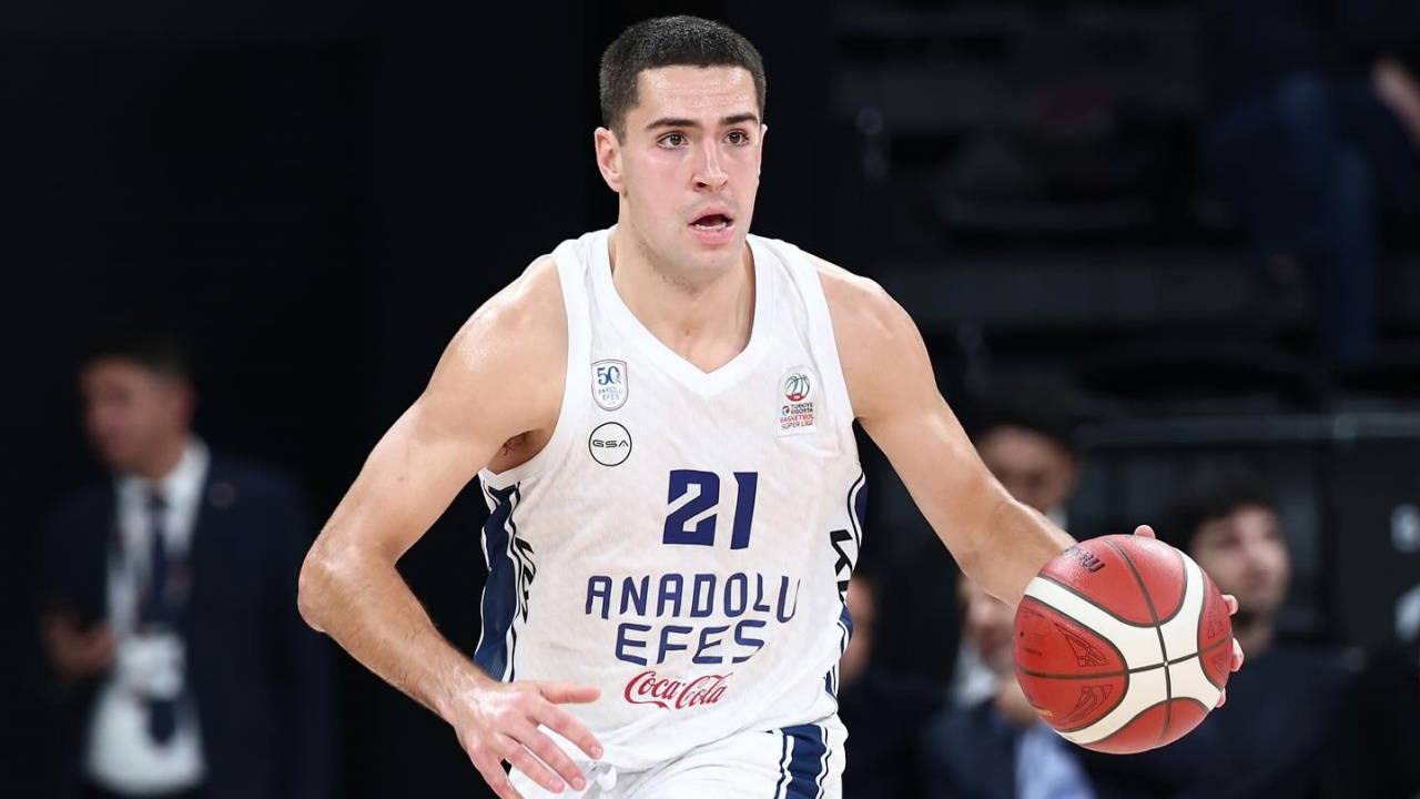 Anadolu Efes, Cole Swider ve Saben Lee ile Yollarını Ayırdı
