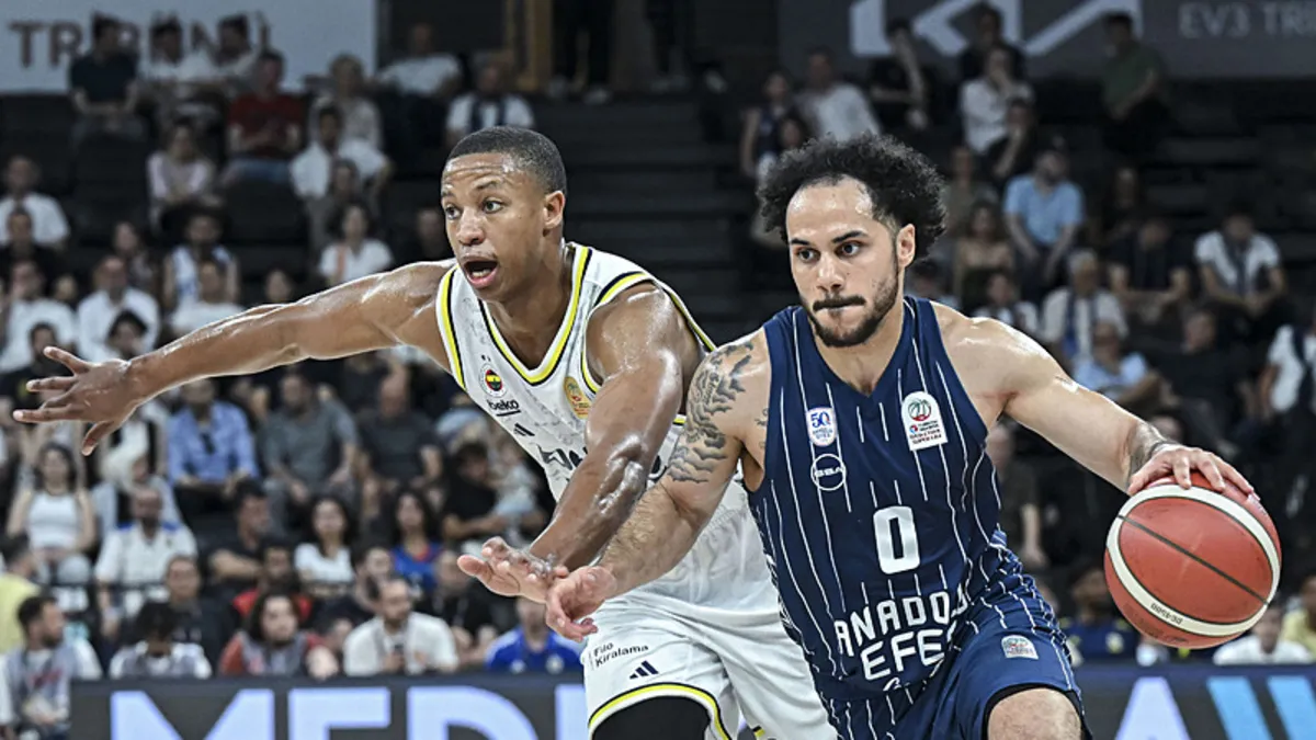 Anadolu Efes, Fenerbahçe Beko'yu 102-93 Mağlup Etti