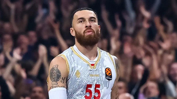 Anadolu Efes, Mike James'i Kadrosuna Kattı