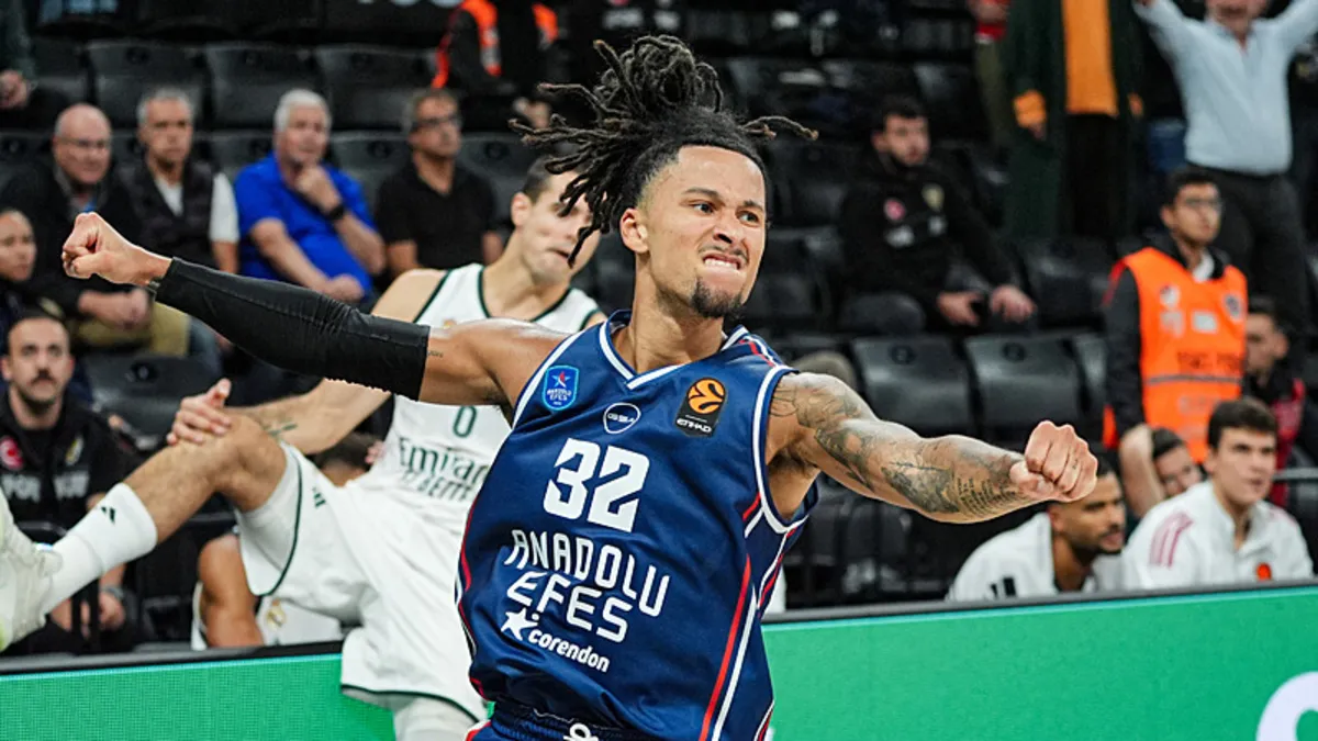 Anadolu Efes, Real Madrid'i 94-84 Mağlup Etti