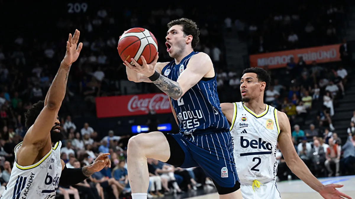 Anadolu Efes, Şehmus Hazer ile Yollarını Ayırdı