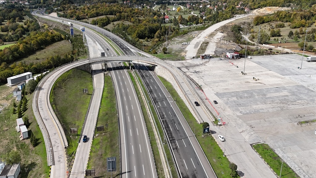 Anadolu Otoyolu'nda İstanbul Yönü Belirli Süre Trafiğe Kapatılacak