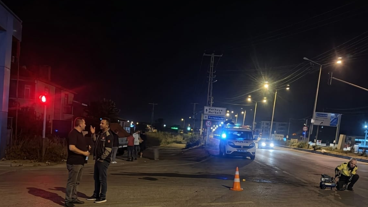 Anamur'da ehliyetsiz sürücünün kullandığı motosiklet kamyonete çarptı: 1 ölü