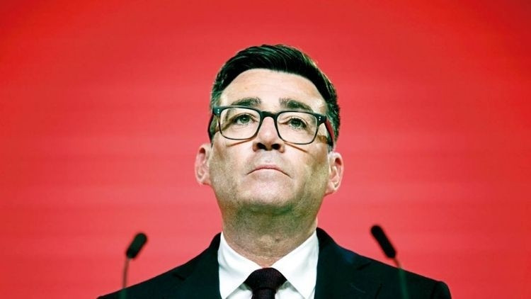 Andy Burnham İngiltere'nin 59. Başbakanı Olarak Göreve Başlıyor