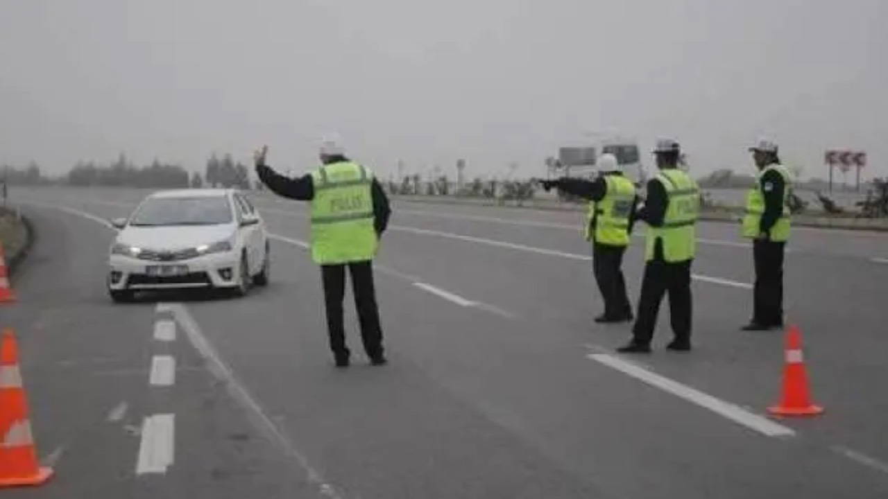 Ankara'da 36 kişi uygulama noktalarını ifşa ettikleri gerekçesiyle gözaltına alındı