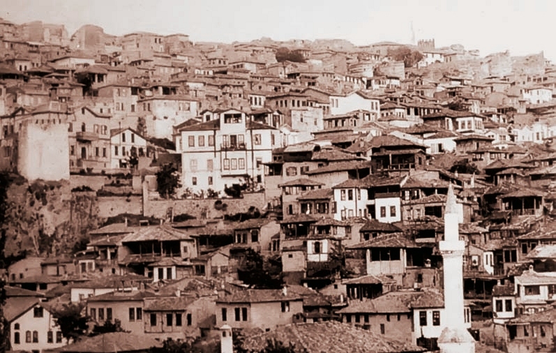Ankara Gölbaşı'nda Orman Yangını Söndürüldü