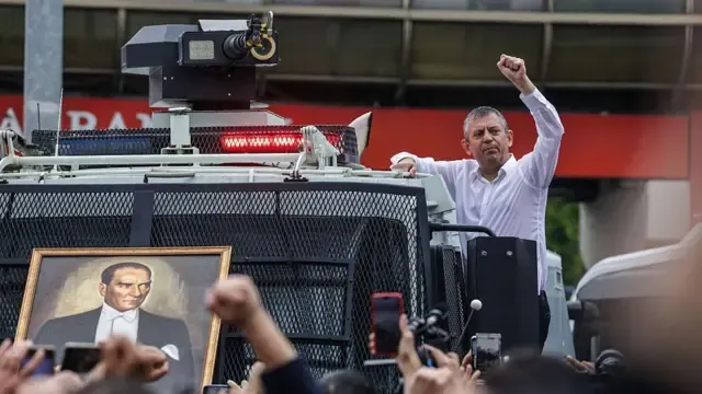 Ankara'da iki miting bir saat: Valilik krize müdahale edecek mi