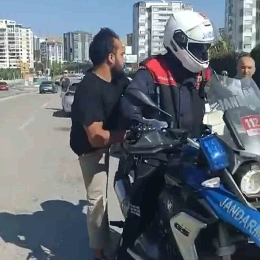 Ankara'da KPSS Adayını Jandarma Motosikletle Sınava Yetiştirdi