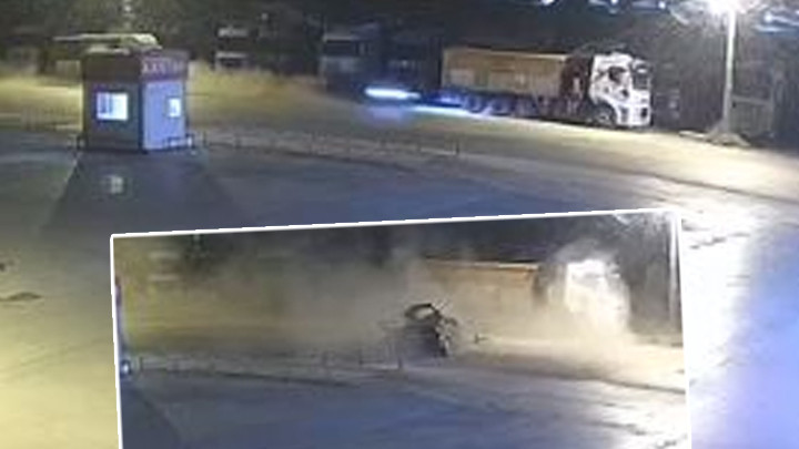 Ankara'da kamyona çarpan otomobilde 3 kişi öldü, 1 yaralı