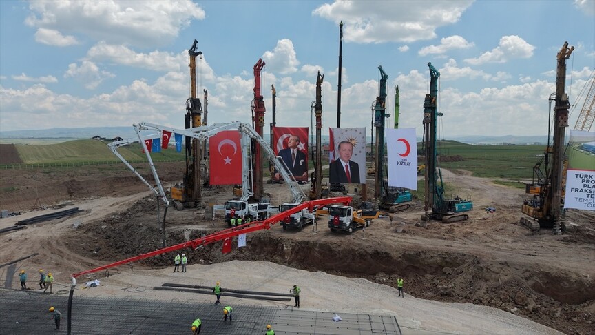 Ankara'da Türk Kızılay Protürk Plazma İlaç Tesisi'nin temeli atıldı