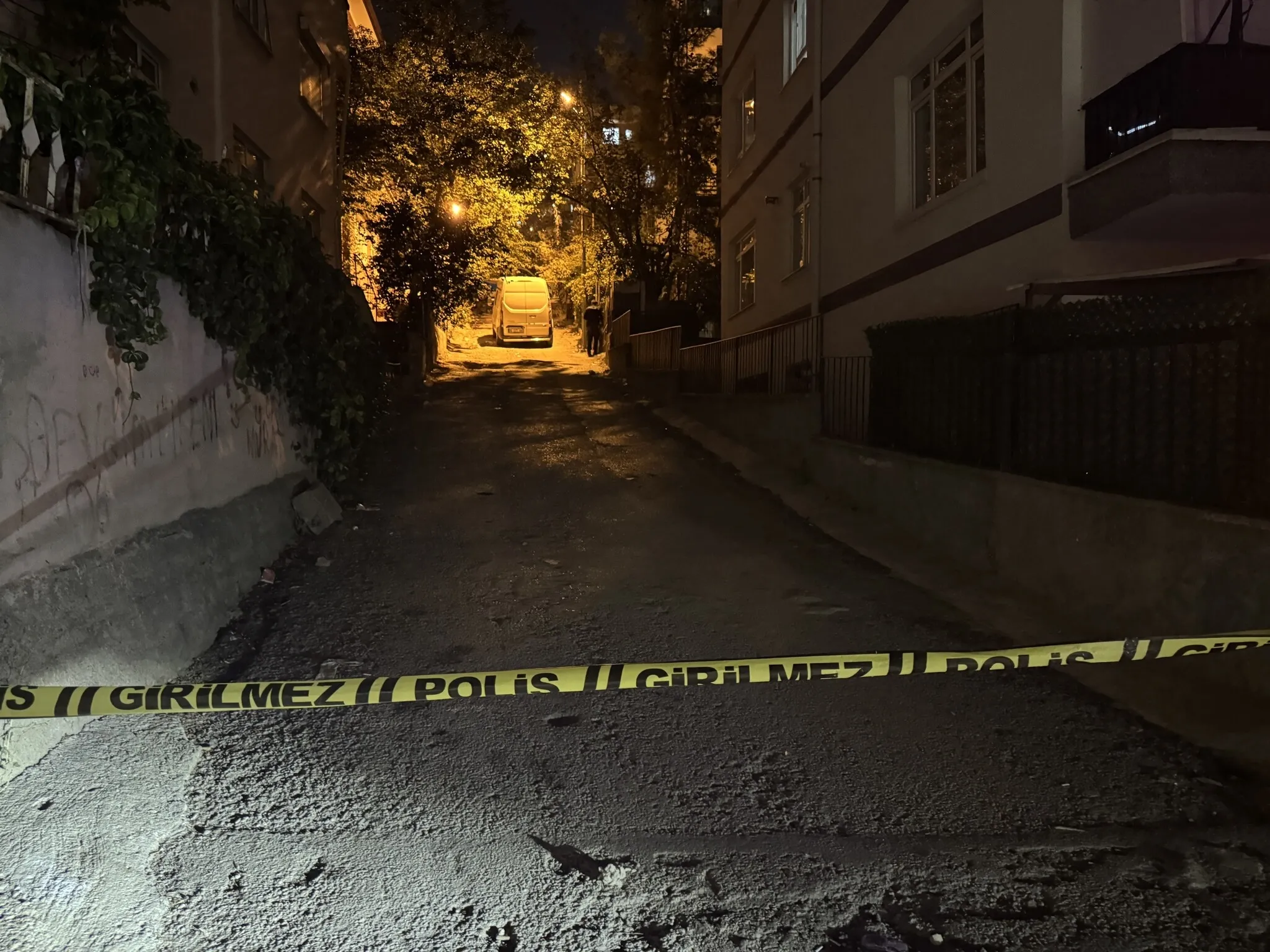 Ankara Yenimahalle'de Apartman Dairesinde 3 Erkek Cesedi Bulundu