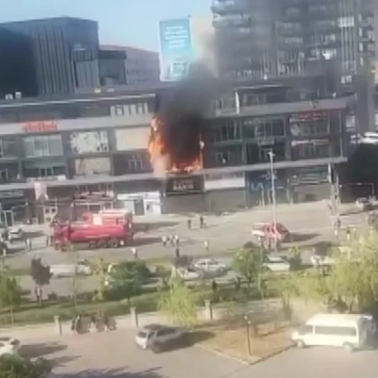 Ankara Yenimahalle'de Hırdavat Dükkanında Yangın: İş Yeri Kullanılamaz Hale Geldi
