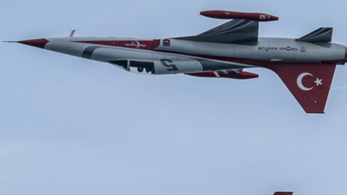 Ankara'da jet sesleri duyulacak: Valilikten NATO zirvesi uyarısı