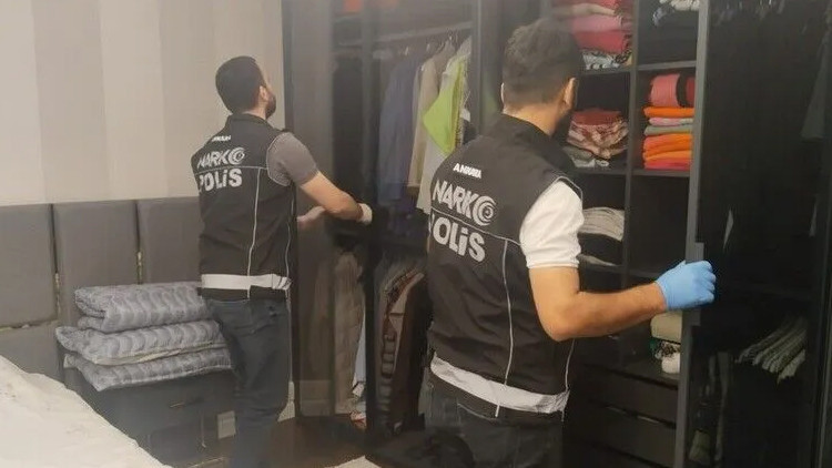 Ankara'da Uyuşturucu ve Fuhuş Operasyonu: 17 Gözaltı, 8 Firari