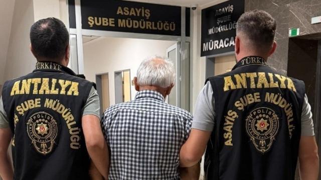 Antalya'da 157 Yıl Hapis Cezasıyla Aranan Firari Yakalandı