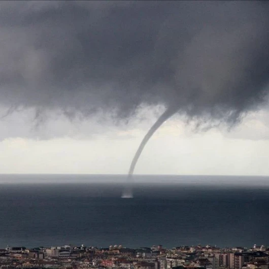 Antalya'da Denizde Hortum: Yağmur Sonrası Şaşırtan Görüntü