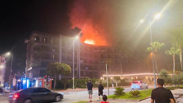 Antalya Alanya'da Otel Yangını: Ekipler Hızla Müdahale Etti