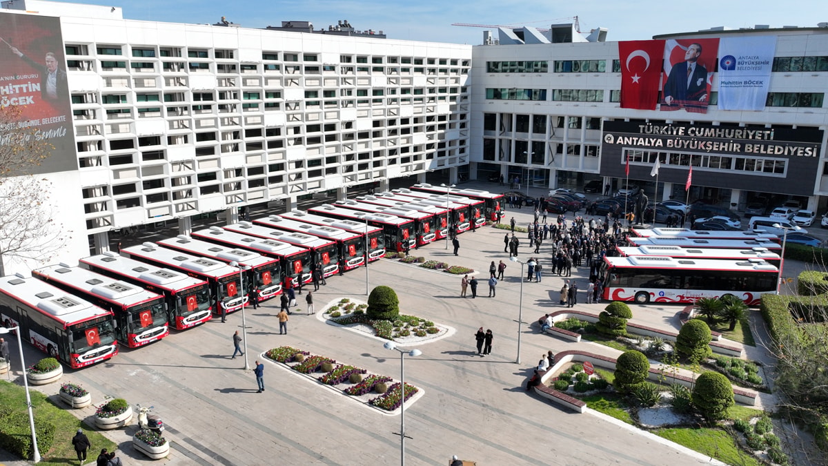 Antalya Büyükşehir Belediyesi'ne rüşvet ve ihaleye fesat operasyonu