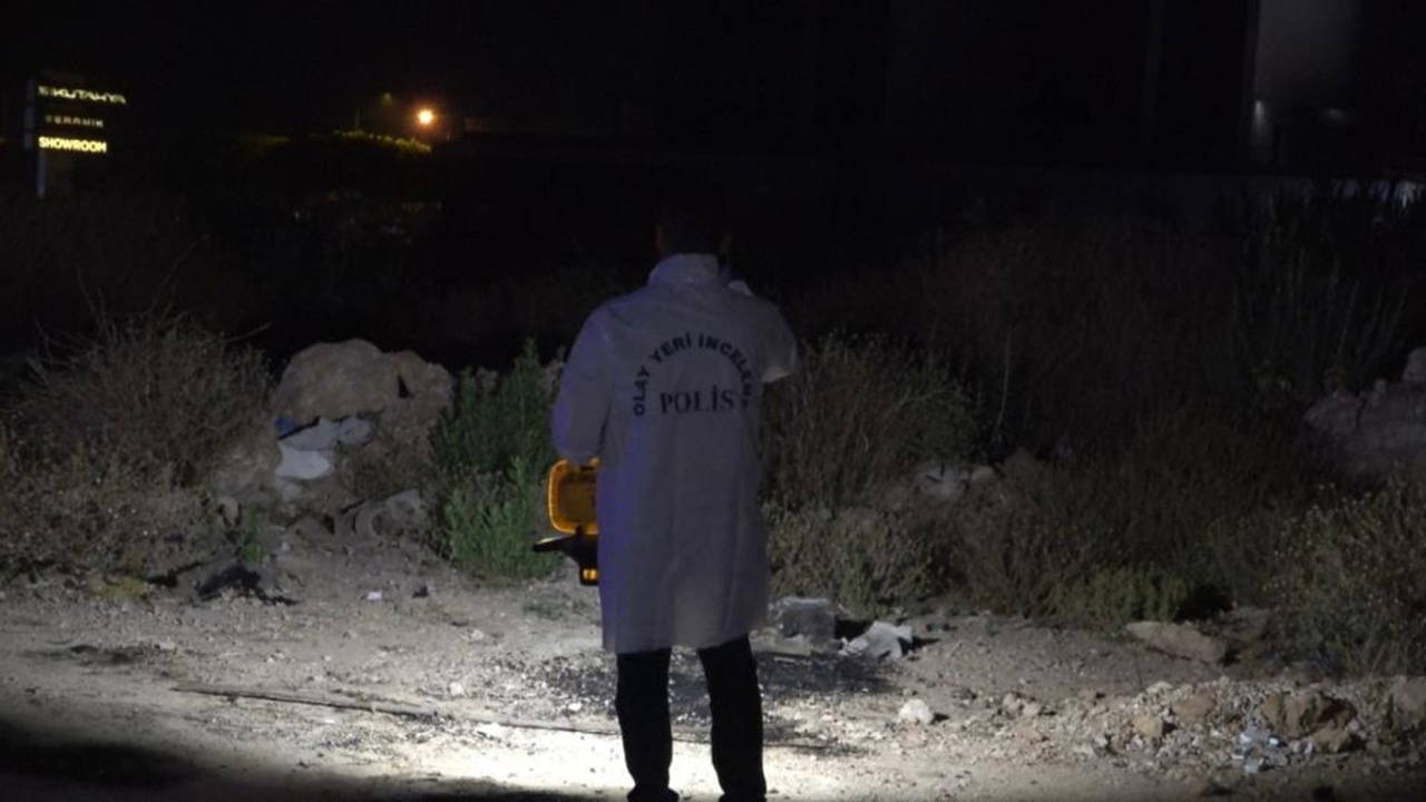 Antalya'da cezaevi izinlisi erkek boş arazide ölü bulundu