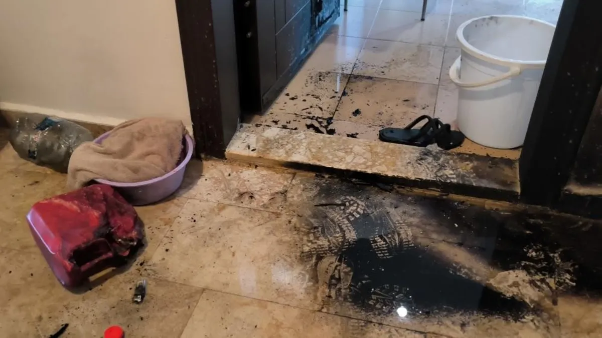 Antalya'da Eski Sevgili Dehşeti: Daire Kapısını Benzinle Ateşe Verdi