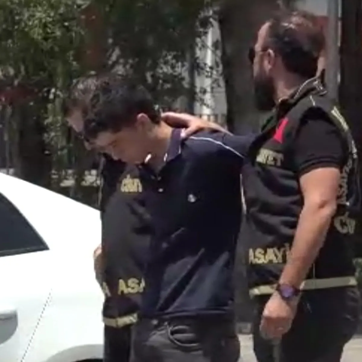 Antalya'da ablasını 'içine şeytan girdi' diyerek bıçakladı