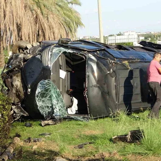 Antalya Manavgat'ta feci kaza: 15 yaralı