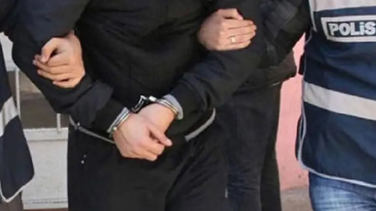 Antalya'da Rüşvet Operasyonu: 2 Emniyet Müdürü ve 1 Komiser Gözaltında
