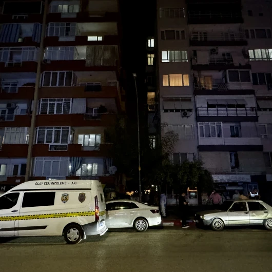 Antalya'da Yalnız Yaşayan 89 Yaşındaki Aydın Evinde Ölü Bulundu