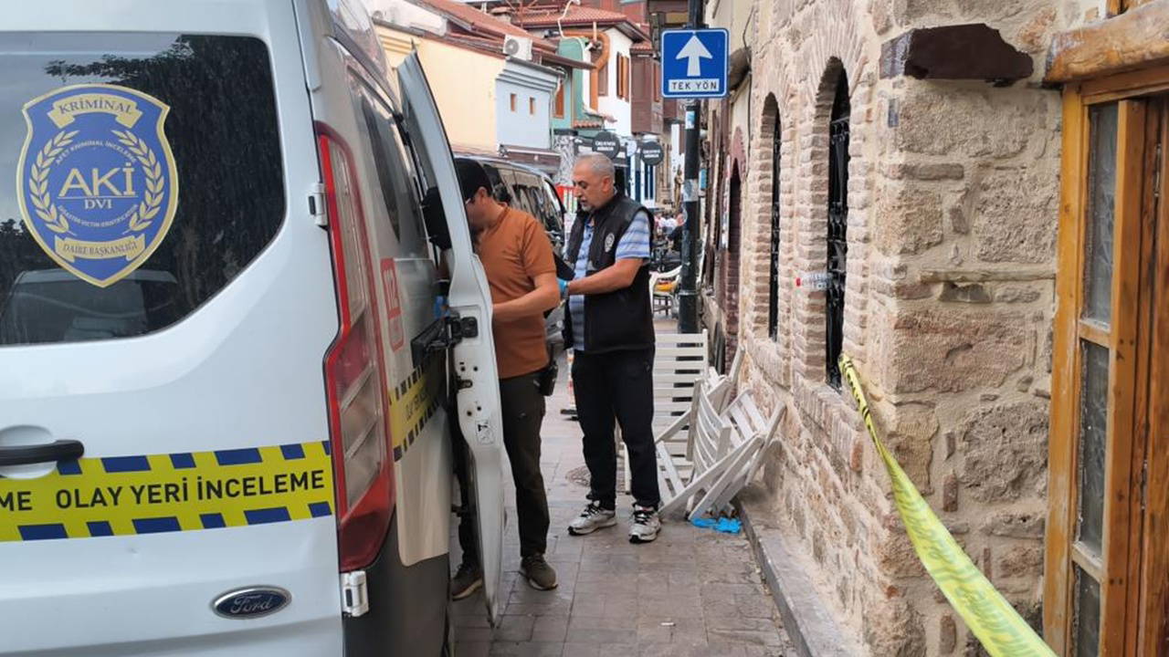 Antalya'da Alman Vatandaşı Evinde Ölü Bulundu
