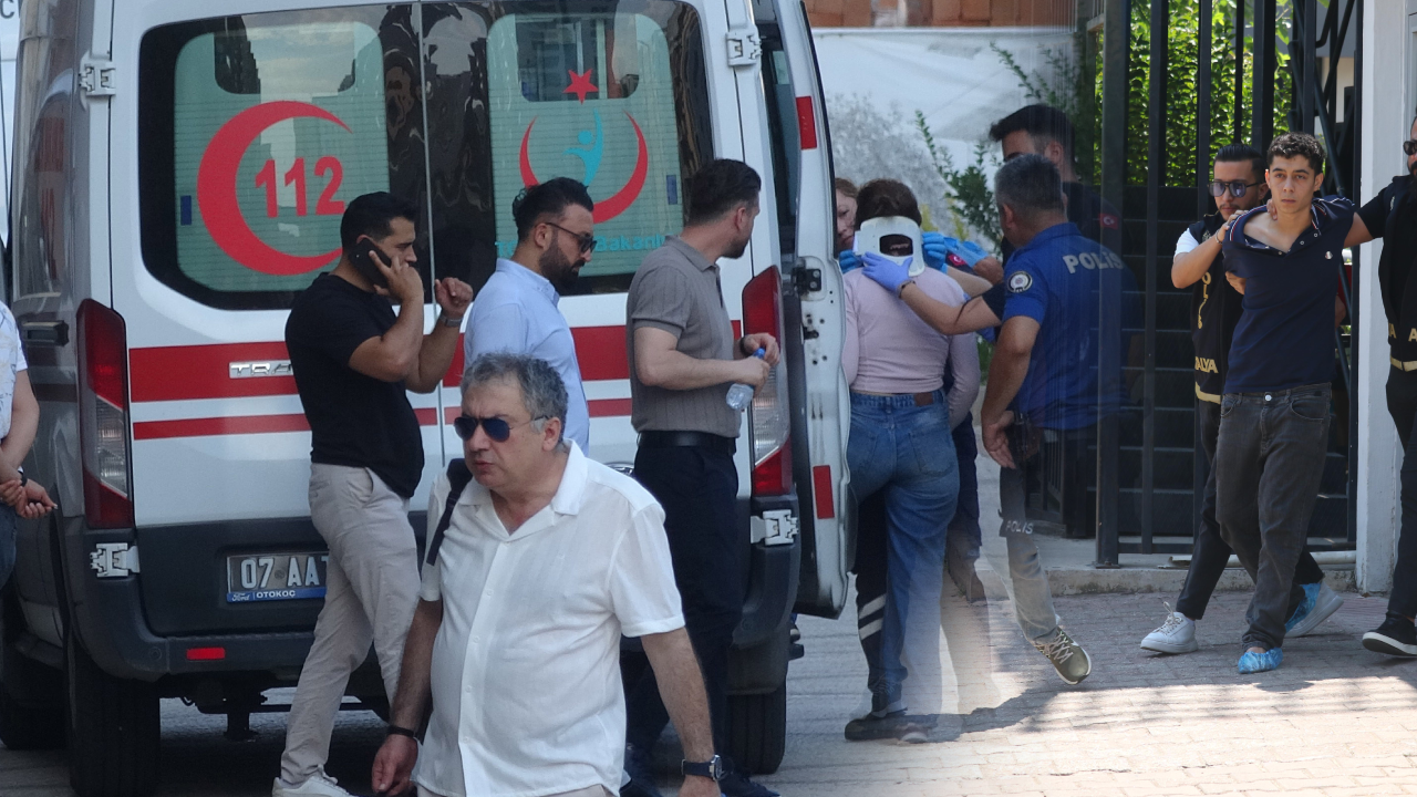 Antalya'da 'İçine şeytan girdi' diyerek kardeşini boğan kişi hayatını kaybetti