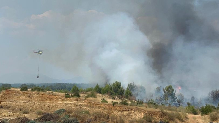Antalya'da orman yangını: Havadan ve karadan müdahale sürüyor