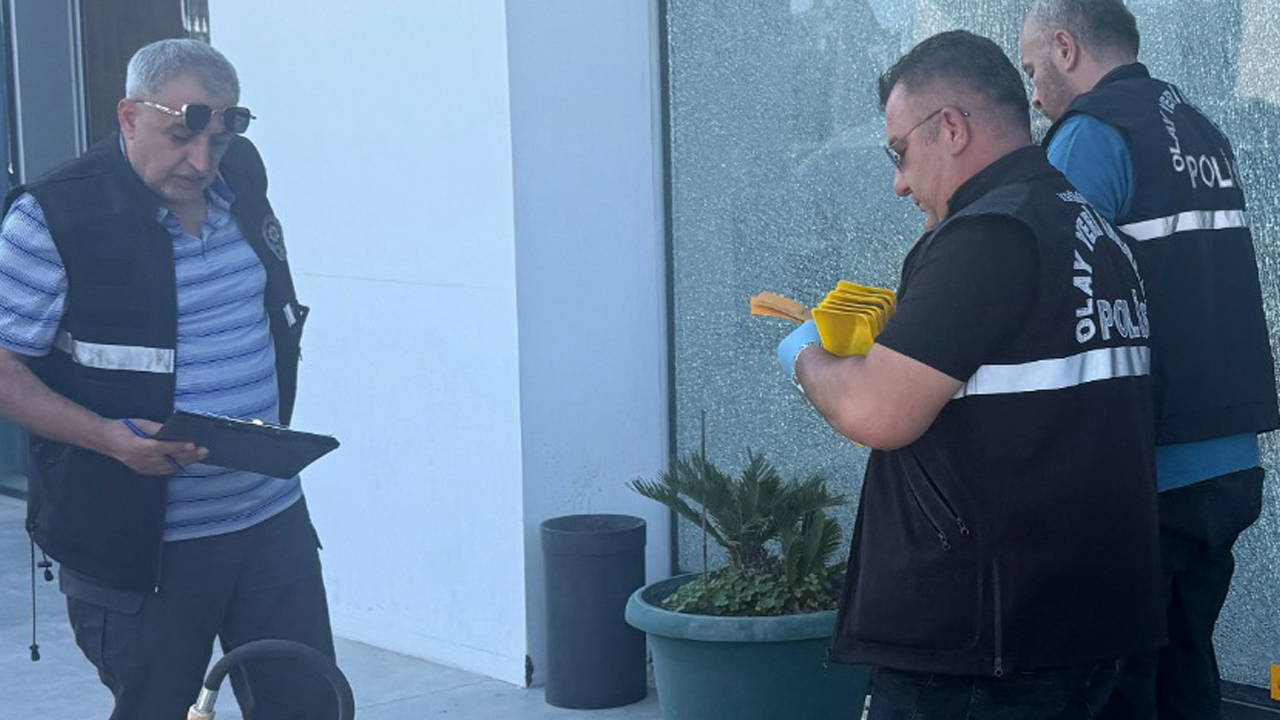 Antalya'da oto galeriye silahlı saldırı: 2 tutuklama, 1 ev hapsi