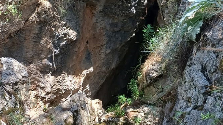 Antalya'da taş ocağı sınırında yeni mağara keşfedildi: Acil tescil çağrısı