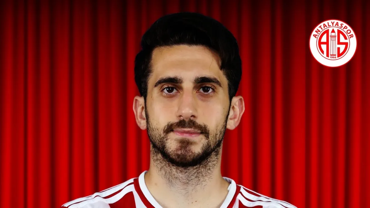 Antalyaspor, Ömer Faruk Beyaz Transferini Resmen Duyurdu