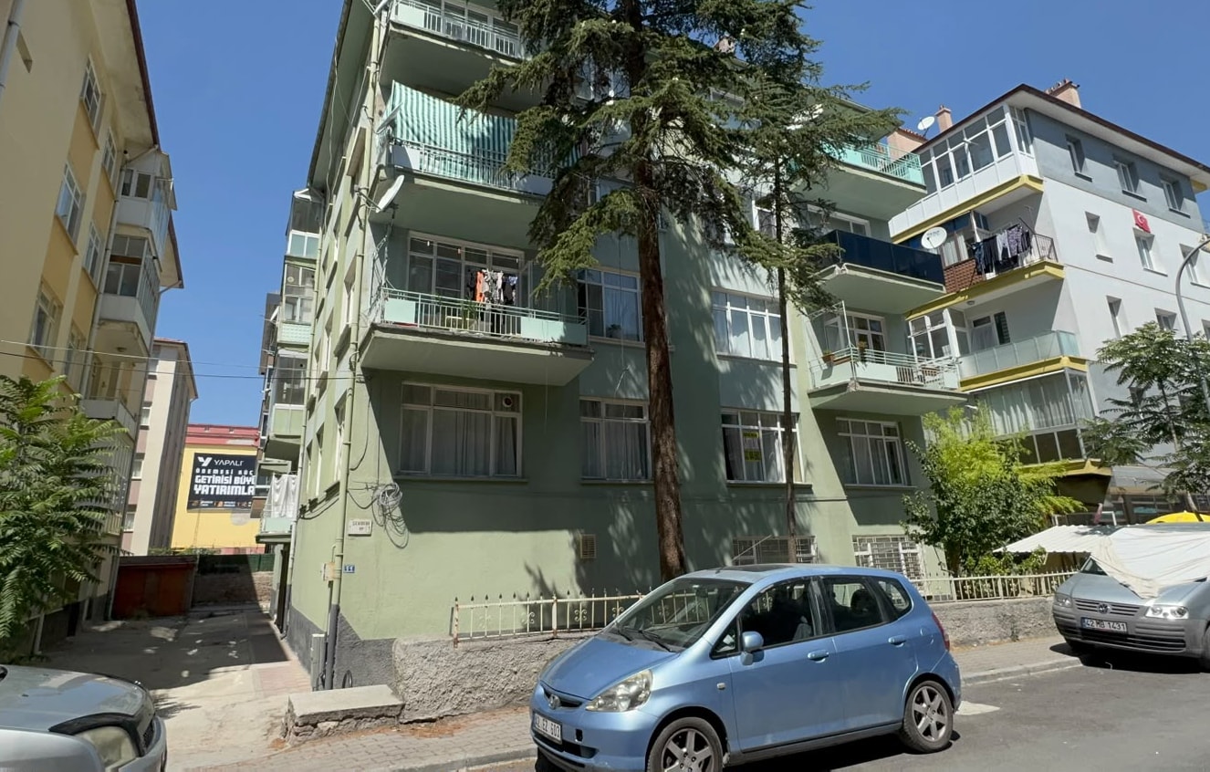 Apartman Aidat Borcu Kanlı Bitti: Yönetici Bıçaklandı
